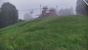 Skiareál Karolinka - Otočná kamera na sjezdovce - 13.6.2026 v 05:15 Skiareál Karolinka - Otočná kamera na sjezdovce - 13.6.2026 v 05:15