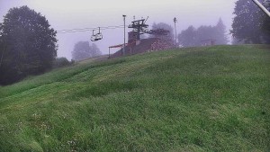 Skiareál Karolinka - Otočná kamera na sjezdovce - 13.6.2026 v 05:31 Skiareál Karolinka - Otočná kamera na sjezdovce - 13.6.2026 v 05:31