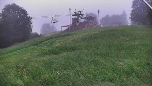 Skiareál Karolinka - Otočná kamera na sjezdovce - 13.6.2026 v 05:35 Skiareál Karolinka - Otočná kamera na sjezdovce - 13.6.2026 v 05:35
