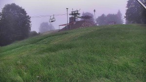 Skiareál Karolinka - Otočná kamera na sjezdovce - 13.6.2026 v 06:31 Skiareál Karolinka - Otočná kamera na sjezdovce - 13.6.2026 v 06:31