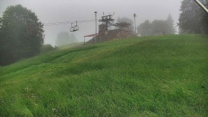 Skiareál Karolinka - Otočná kamera na sjezdovce - 13.6.2026 v 06:35 Skiareál Karolinka - Otočná kamera na sjezdovce - 13.6.2026 v 06:35