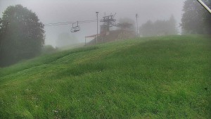 Skiareál Karolinka - Otočná kamera na sjezdovce - 13.6.2026 v 07:05 Skiareál Karolinka - Otočná kamera na sjezdovce - 13.6.2026 v 07:05