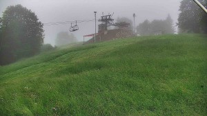 Skiareál Karolinka - Otočná kamera na sjezdovce - 13.6.2026 v 07:15 Skiareál Karolinka - Otočná kamera na sjezdovce - 13.6.2026 v 07:15
