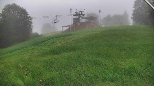 Skiareál Karolinka - Otočná kamera na sjezdovce - 13.6.2026 v 07:25 Skiareál Karolinka - Otočná kamera na sjezdovce - 13.6.2026 v 07:25