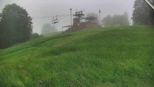Skiareál Karolinka - Otočná kamera na sjezdovce - 13.6.2026 v 07:31 Skiareál Karolinka - Otočná kamera na sjezdovce - 13.6.2026 v 07:31