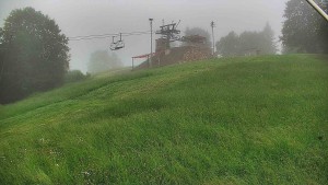Skiareál Karolinka - Otočná kamera na sjezdovce - 13.6.2026 v 07:50 Skiareál Karolinka - Otočná kamera na sjezdovce - 13.6.2026 v 07:50