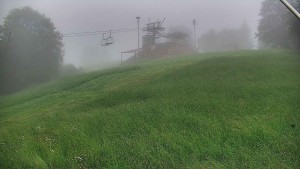 Skiareál Karolinka - Otočná kamera na sjezdovce - 13.6.2026 v 07:55 Skiareál Karolinka - Otočná kamera na sjezdovce - 13.6.2026 v 07:55