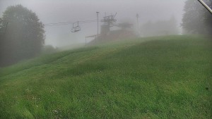 Skiareál Karolinka - Otočná kamera na sjezdovce - 13.6.2026 v 08:05 Skiareál Karolinka - Otočná kamera na sjezdovce - 13.6.2026 v 08:05
