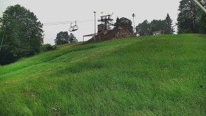 Skiareál Karolinka - Otočná kamera na sjezdovce - 13.6.2026 v 08:45 Skiareál Karolinka - Otočná kamera na sjezdovce - 13.6.2026 v 08:45