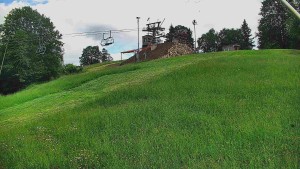 Skiareál Karolinka - Otočná kamera na sjezdovce - 13.6.2026 v 12:10 Skiareál Karolinka - Otočná kamera na sjezdovce - 13.6.2026 v 12:10