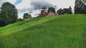 Skiareál Karolinka - Otočná kamera na sjezdovce - 13.6.2026 v 12:40 Skiareál Karolinka - Otočná kamera na sjezdovce - 13.6.2026 v 12:40