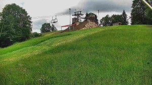 Skiareál Karolinka - Otočná kamera na sjezdovce - 13.6.2026 v 12:45 Skiareál Karolinka - Otočná kamera na sjezdovce - 13.6.2026 v 12:45