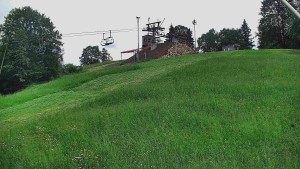 Skiareál Karolinka - Otočná kamera na sjezdovce - 13.6.2026 v 13:15 Skiareál Karolinka - Otočná kamera na sjezdovce - 13.6.2026 v 13:15