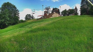 Skiareál Karolinka - Otočná kamera na sjezdovce - 13.6.2026 v 15:35 Skiareál Karolinka - Otočná kamera na sjezdovce - 13.6.2026 v 15:35
