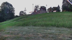 Ośrodek narciarski Karolinka - Obrotowa kamera na stoku narciarskim - 24.6.2026 v 04:55 Ośrodek narciarski Karolinka - Obrotowa kamera na stoku narciarskim - 24.6.2026 v 04:55