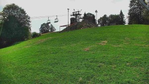 Skiareál Karolinka - Otočná kamera na sjezdovce - 1.8.2026 v 10:55 Skiareál Karolinka - Otočná kamera na sjezdovce - 1.8.2026 v 10:55