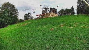Skiareál Karolinka - Otočná kamera na sjezdovce - 1.8.2026 v 17:55 Skiareál Karolinka - Otočná kamera na sjezdovce - 1.8.2026 v 17:55