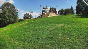 Ośrodek narciarski Karolinka - Obrotowa kamera na stoku narciarskim - 8.8.2026 v 14:55 Ośrodek narciarski Karolinka - Obrotowa kamera na stoku narciarskim - 8.8.2026 v 14:55