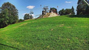 Ośrodek narciarski Karolinka - Obrotowa kamera na stoku narciarskim - 8.8.2026 v 15:55 Ośrodek narciarski Karolinka - Obrotowa kamera na stoku narciarskim - 8.8.2026 v 15:55