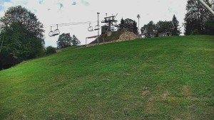 Skiareál Karolinka - Otočná kamera na sjezdovce - 16.9.2026 v 16:55 Skiareál Karolinka - Otočná kamera na sjezdovce - 16.9.2026 v 16:55