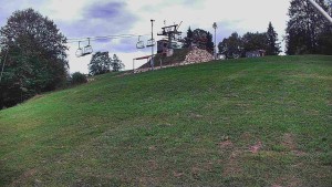 Skiareál Karolinka - Otočná kamera na sjezdovce - 16.9.2026 v 17:55 Skiareál Karolinka - Otočná kamera na sjezdovce - 16.9.2026 v 17:55
