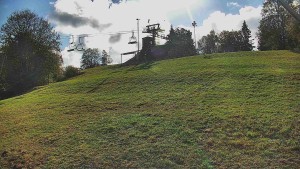 Skiareál Karolinka - Otočná kamera na sjezdovce - 9.10.2026 v 09:55 Skiareál Karolinka - Otočná kamera na sjezdovce - 9.10.2026 v 09:55