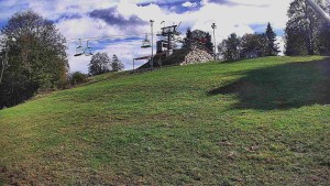 Skiareál Karolinka - Otočná kamera na sjezdovce - 9.10.2026 v 12:55 Skiareál Karolinka - Otočná kamera na sjezdovce - 9.10.2026 v 12:55