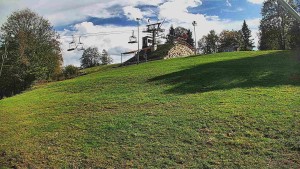 Skiareál Karolinka - Otočná kamera na sjezdovce - 9.10.2026 v 13:25 Skiareál Karolinka - Otočná kamera na sjezdovce - 9.10.2026 v 13:25