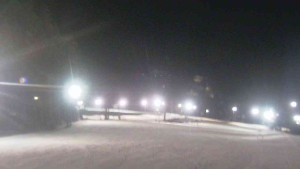 Ski Karlov - areál Karlov - Sjezdovky V Javořinách a Rodinná - 6.3.2023 v 20:01