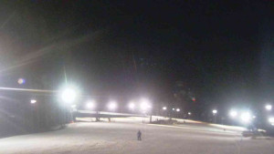 Ski Karlov - areál Karlov - Sjezdovky V Javořinách a Rodinná - 15.3.2023 v 19:01