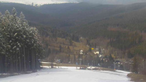 Ski Karlov - areál Karlov - Sjezdovky V Javořinách a Rodinná - 8.4.2023 v 14:01