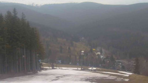 Ski Karlov - areál Karlov - Sjezdovky V Javořinách a Rodinná - 11.4.2023 v 08:01