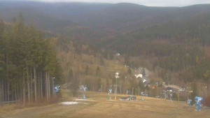 Ski Karlov - areál Karlov - Sjezdovky V Javořinách a Rodinná - 15.11.2024 v 10:01 Ski Karlov - areál Karlov - Sjezdovky V Javořinách a Rodinná - 15.11.2024 v 10:01