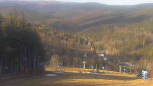 Ski Karlov - areál Karlov - Sjezdovky V Javořinách a Rodinná - 15.11.2024 v 13:01 Ski Karlov - areál Karlov - Sjezdovky V Javořinách a Rodinná - 15.11.2024 v 13:01