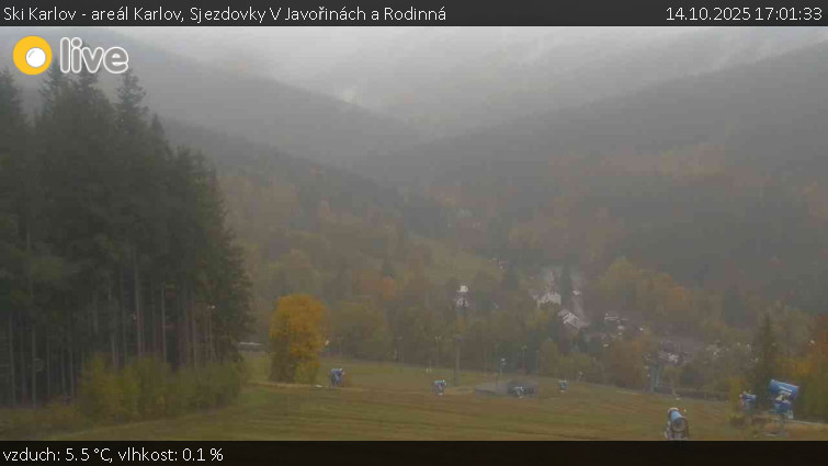Ski Karlov - areál Karlov - Sjezdovky V Javořinách a Rodinná - 14.10.2025 v 17:01 Ski Karlov - areál Karlov - Sjezdovky V Javořinách a Rodinná - 14.10.2025 v 17:01