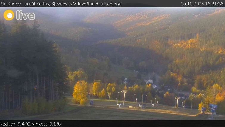 Ski Karlov - areál Karlov - Sjezdovky V Javořinách a Rodinná - 20.10.2025 v 16:31 Ski Karlov - areál Karlov - Sjezdovky V Javořinách a Rodinná - 20.10.2025 v 16:31
