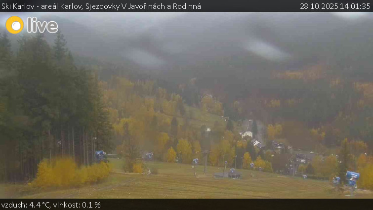 Ski Karlov - areál Karlov - Sjezdovky V Javořinách a Rodinná - 28.10.2025 v 14:01 Ski Karlov - areál Karlov - Sjezdovky V Javořinách a Rodinná - 28.10.2025 v 14:01