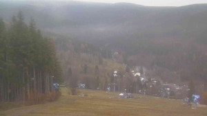 Ski Karlov - areál Karlov - Sjezdovky V Javořinách a Rodinná - 15.11.2025 v 07:01 Ski Karlov - areál Karlov - Sjezdovky V Javořinách a Rodinná - 15.11.2025 v 07:01