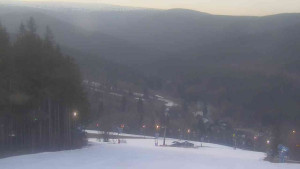 Ski Karlov - areál Karlov - Sjezdovky V Javořinách a Rodinná - 11.3.2026 v 17:32 Ski Karlov - areál Karlov - Sjezdovky V Javořinách a Rodinná - 11.3.2026 v 17:32