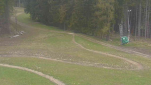 Ski Karlov - areál Karlov - Sportovní - 7.5.2023 v 08:01