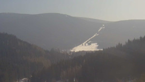 Skiareál Petříkov - Horní část sjezdovky - 4.3.2023 v 12:02