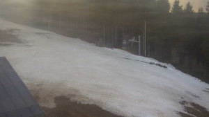 Skiareál Petříkov - Pohled do údolí - 13.2.2024 v 16:02