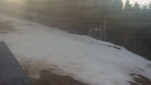 Skiareál Petříkov - Pohled do údolí - 13.2.2024 v 17:02