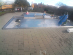 Dětstký venkovní bazén