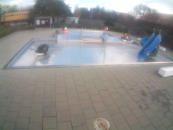 Dětstký venkovní bazén