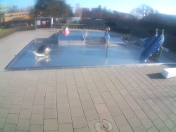 Dětstký venkovní bazén