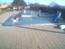 Dětstký venkovní bazén