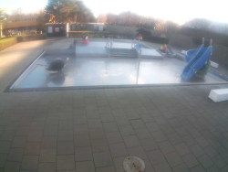 Dětstký venkovní bazén