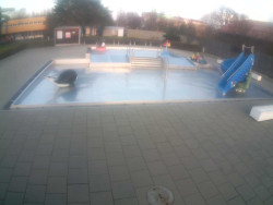 Dětstký venkovní bazén