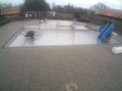 Dětstký venkovní bazén